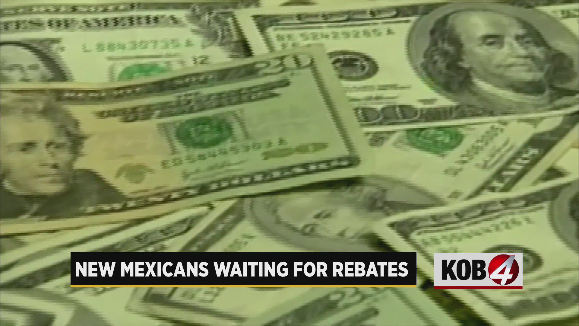 Algunos habitantes de Nuevo México aún esperan exenciones de impuestos a la gasolina.